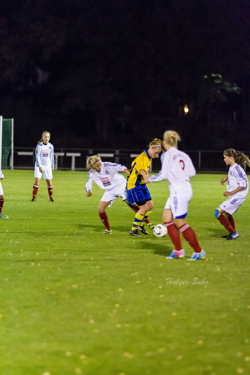 Bild 214 - B-Juniorinnen SV Henstedt-Ulzburg - Holstein Kiel : Ergebnis: 0:12